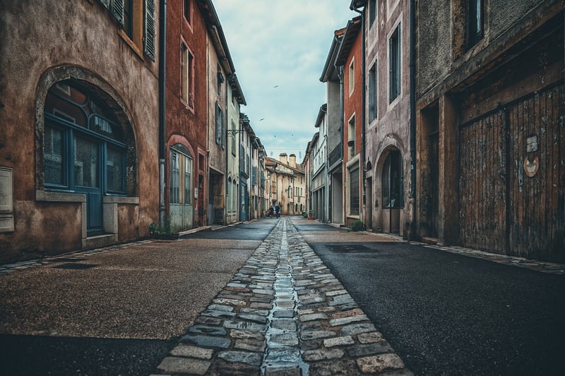 Urban Exploration Walks